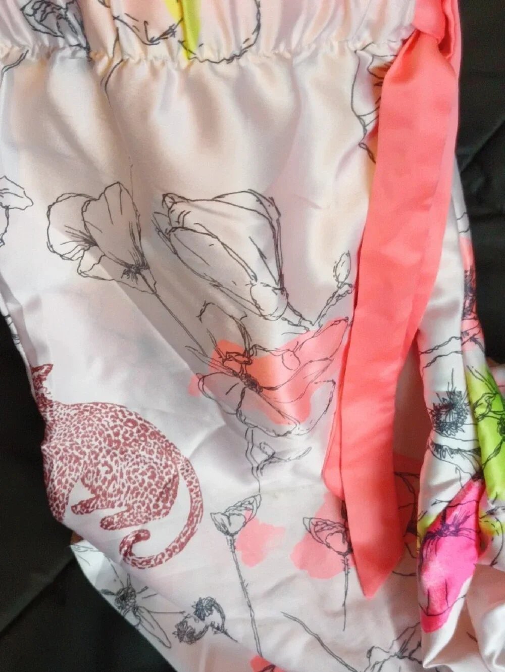 Victoria's Secret Silk Lounge Pants with Neon Pink & Coral Floral Print S NWOT - Picture 5 of 8
